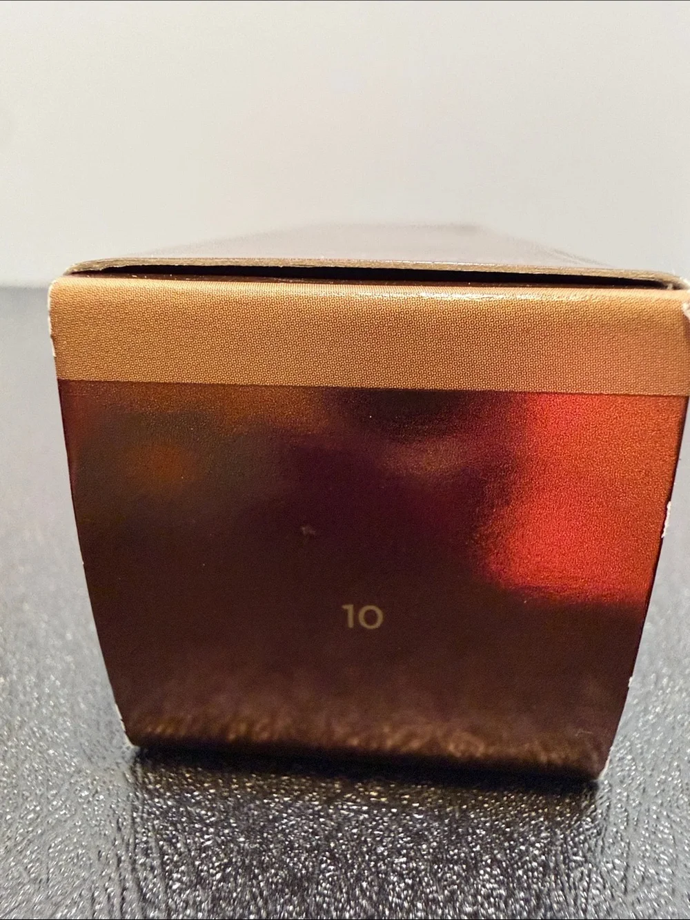Hourglass Illusion Luminous Glow Foundation -shade 10